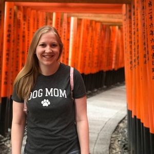 Meet your Posher, Ayla